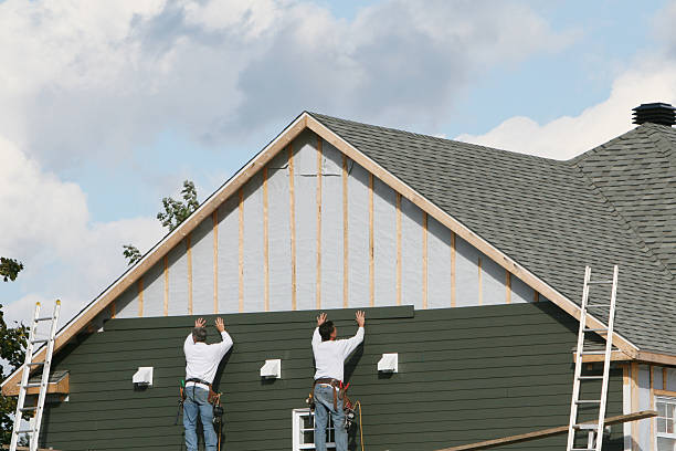 Professional Emergency Siding Repair technician working in Rockville, MN